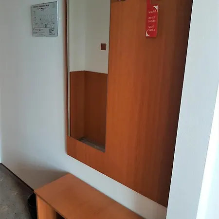 Student House Apartahotel *