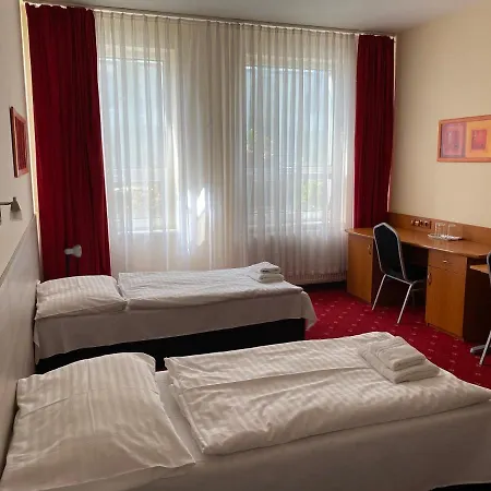 Student House Apartahotel Bratislava